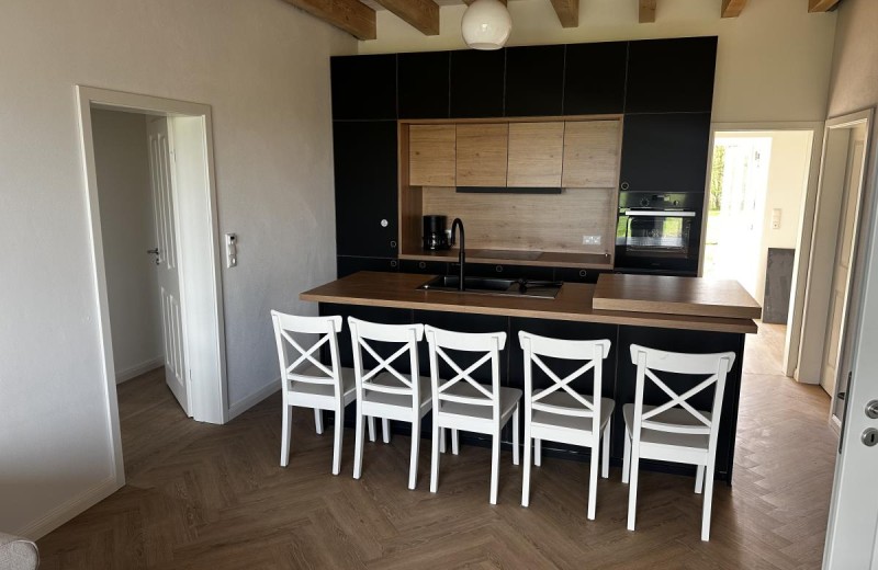 Küche mit Essbereich