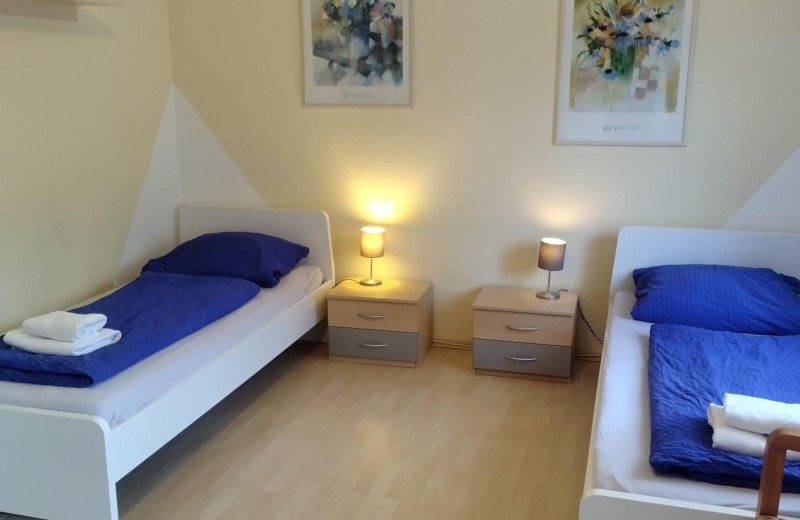 Schlafzimmer 2