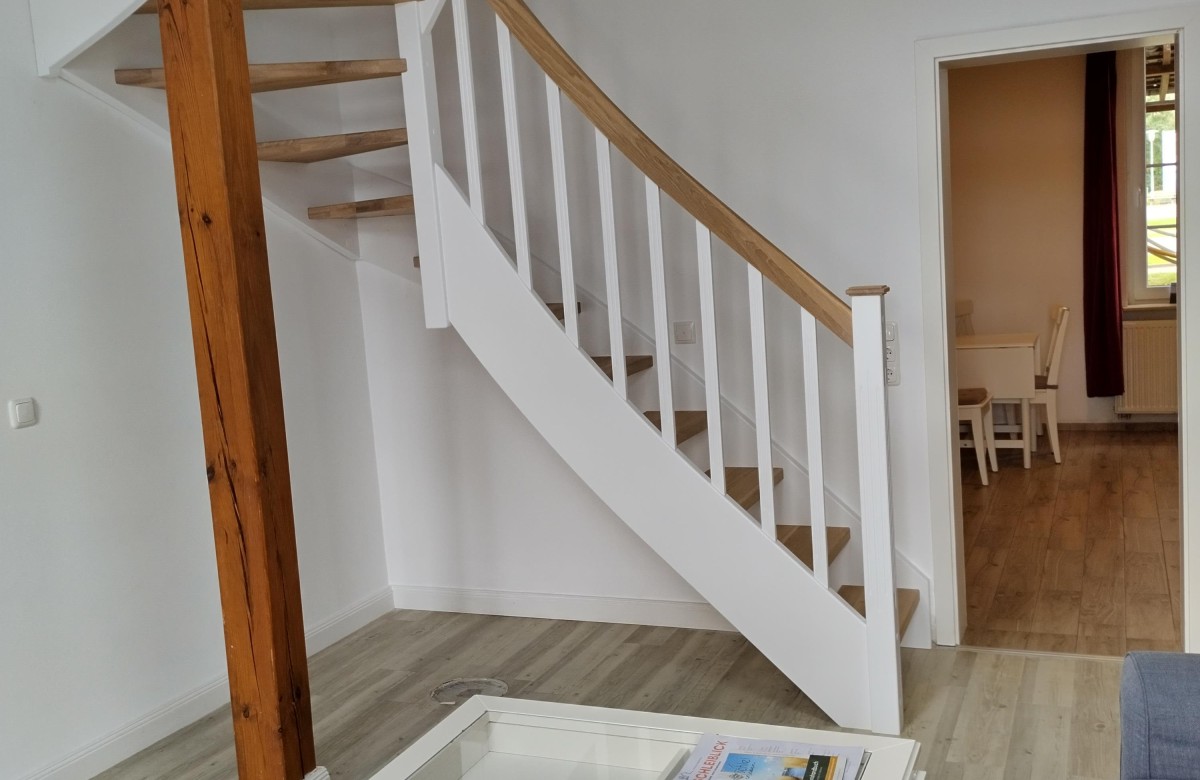 Treppe zum 1. Obergeschoss