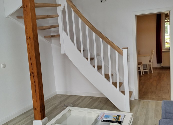 Treppe zum 1. Obergeschoss
