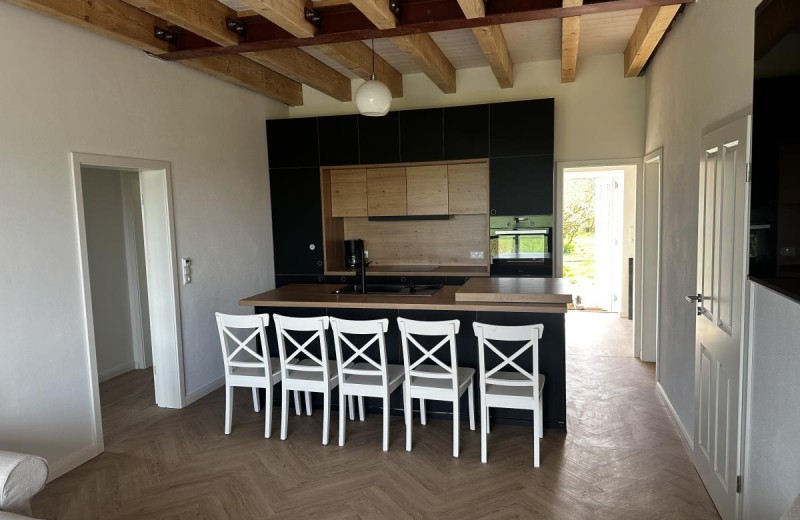 Küche mit Essbereich